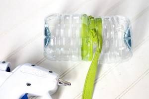 Как быстро сделать пенал из пластиковой бутылки?